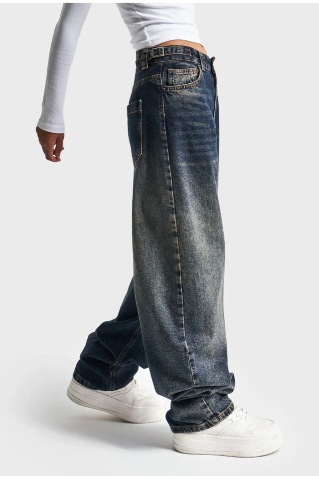 Beli Kemer Detaylı Jean Pantolon