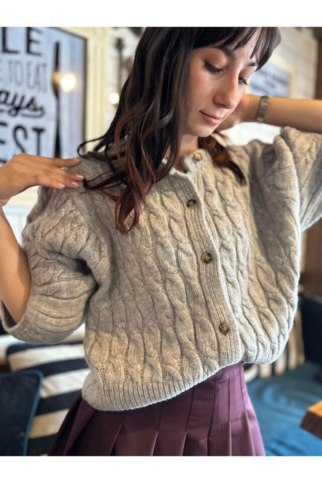 CROP HIRKA